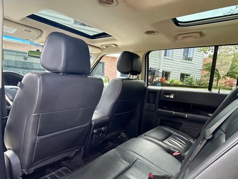 Used 2019 Ford Flex SEL w/ Equipment Group 202A AWD/4WD image 12