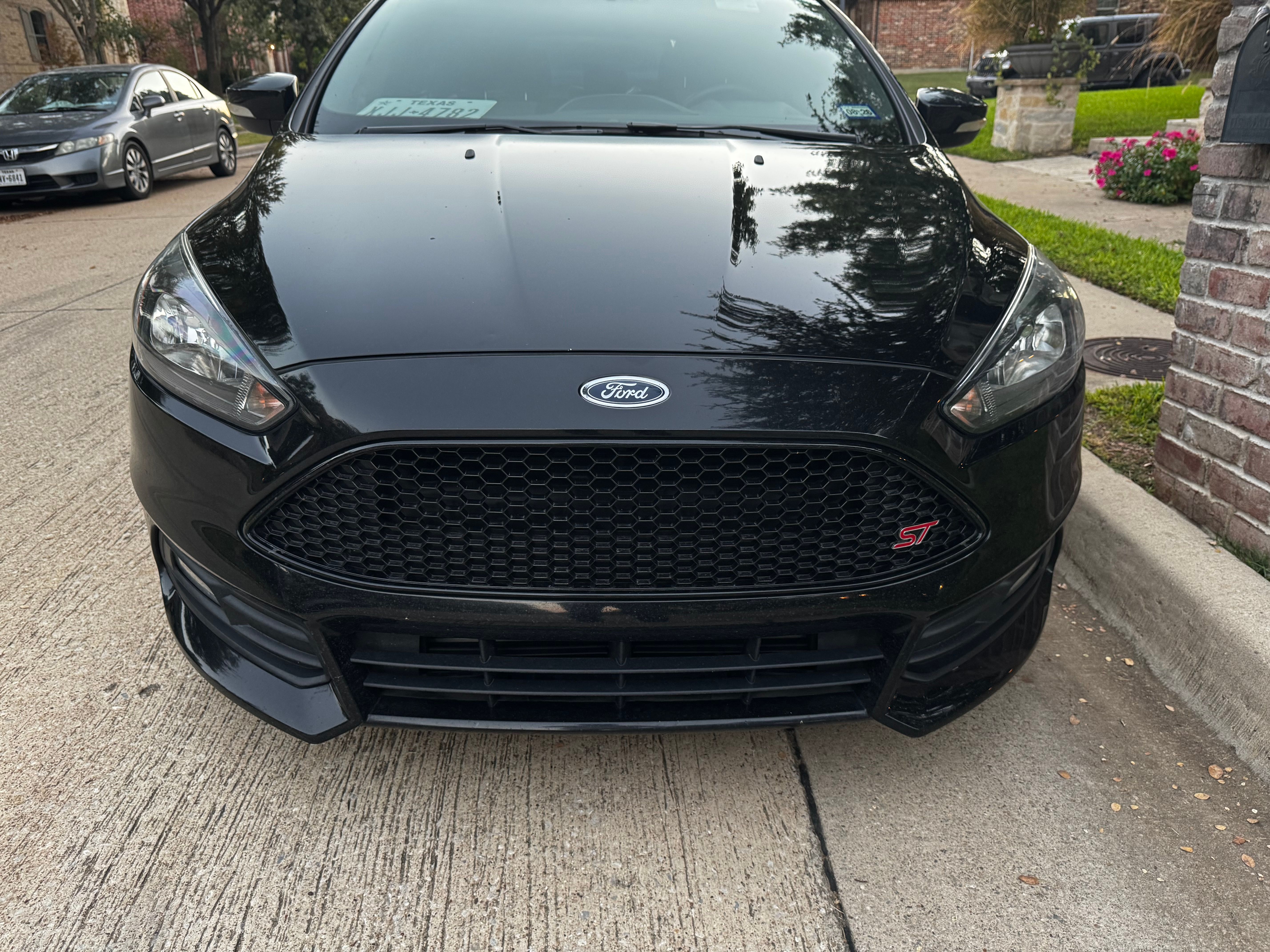 Used 2017 Ford Focus ST FWD image 4