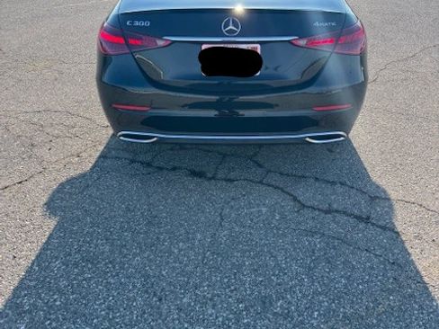 Used 2025 Mercedes-Benz C 300 4MATIC Sedan image 4
