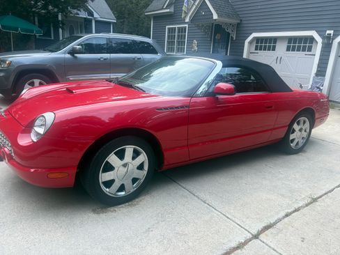 Used 2002 Ford Thunderbird RWD image 5