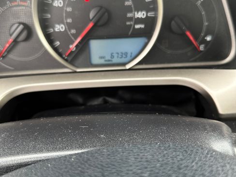 Used 2013 Toyota RAV4 LE AWD/4WD image 16
