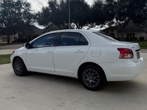 Used 2008 Toyota Yaris Sedan image 11