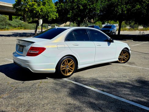 Used 2013 Mercedes-Benz C 250 Sedan image 5