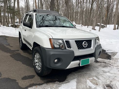Used 2014 Nissan Xterra S w/ Value Package image 9