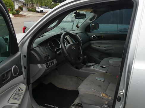 Used 2008 Toyota Tacoma PreRunner image 8