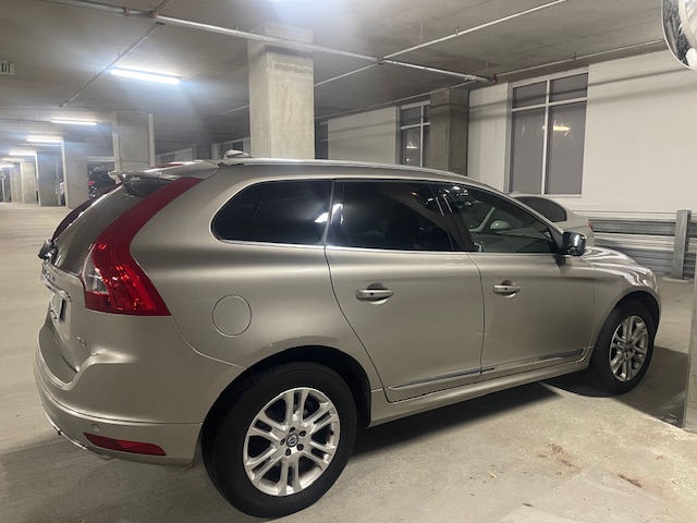 Used 2015 Volvo XC60 T5 Platinum FWD image 10