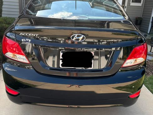 Used 2016 Hyundai Accent SE FWD image 6