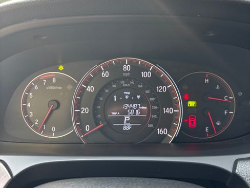 Used 2017 Honda Accord Sport Special Edition image 2