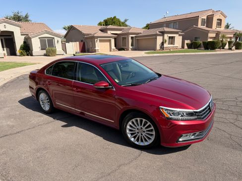 Used 2016 Volkswagen Passat 1.8T SE w/ Lighting Package (P06) FWD image 4