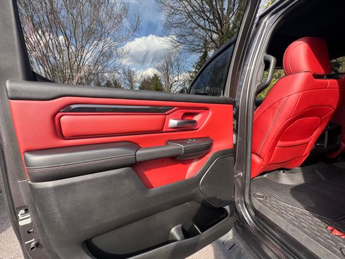 Used 2019 RAM 1500 Rebel image 22