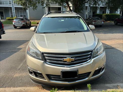 Used 2013 Chevrolet Traverse LT AWD/4WD image 6