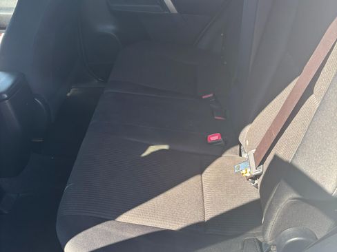 Used 2014 Toyota RAV4 LE FWD image 10