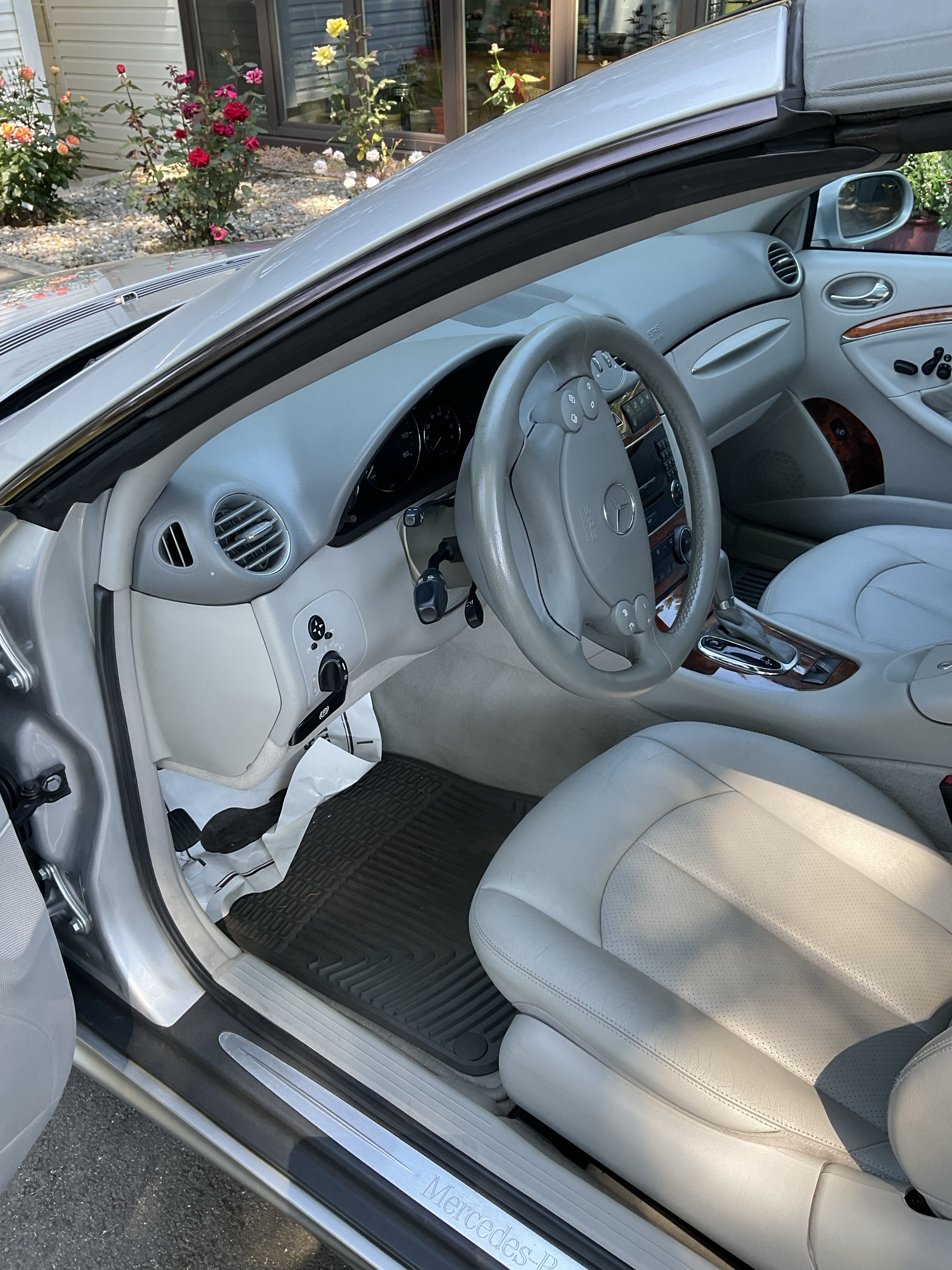 Used 2005 Mercedes-Benz CLK 500 Cabriolet image 26