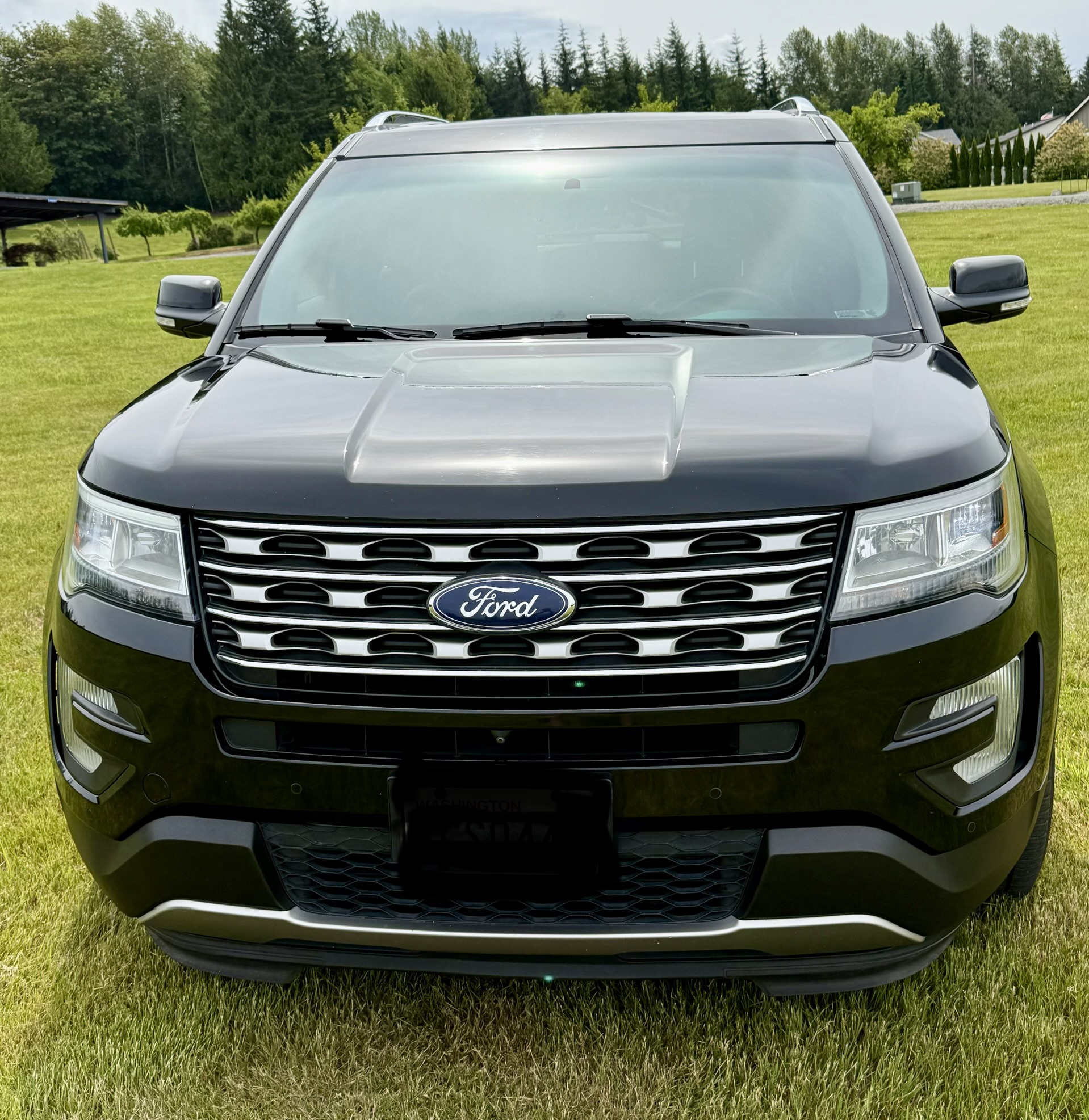 Used 2017 Ford Explorer Limited AWD/4WD image 4