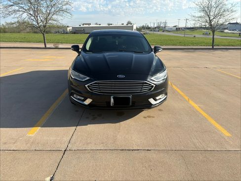 Used 2017 Ford Fusion Titanium image 5
