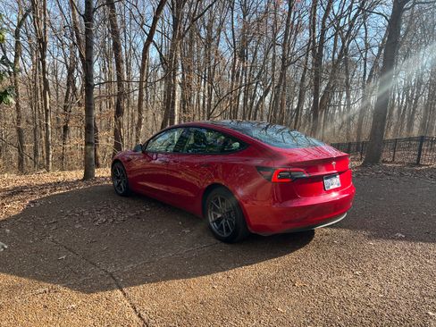 Used 2023 Tesla Model 3 Standard Range RWD image 8