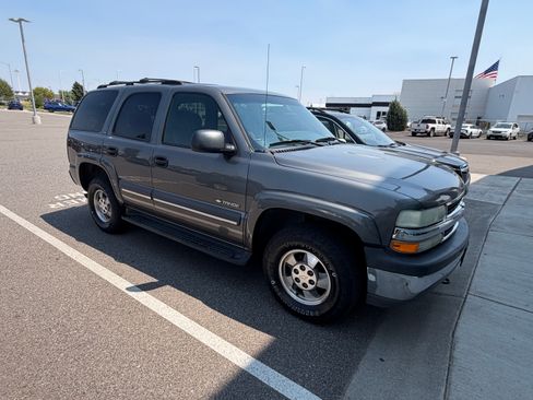 Used 2002 Chevrolet Tahoe LS w/ Trailer Pkg AWD/4WD image 2