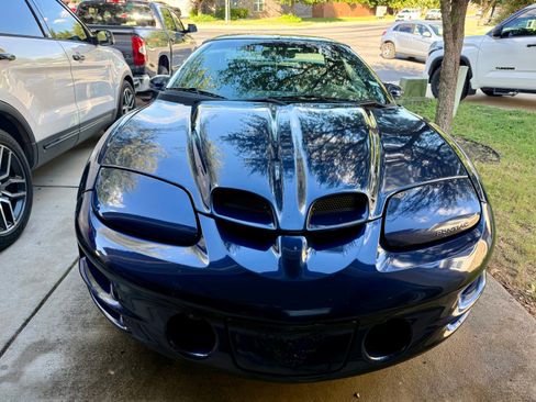Used 2000 Pontiac Firebird Formula w/ Security Pkg RWD image 8