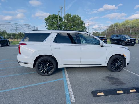 Used 2025 Hyundai Palisade Calligraphy image 7