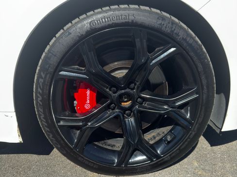 Used 2018 Kia Stinger GT2 image 9