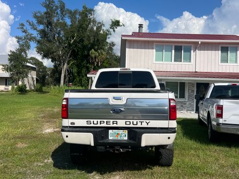 Used 2015 Ford F350 Platinum image 12