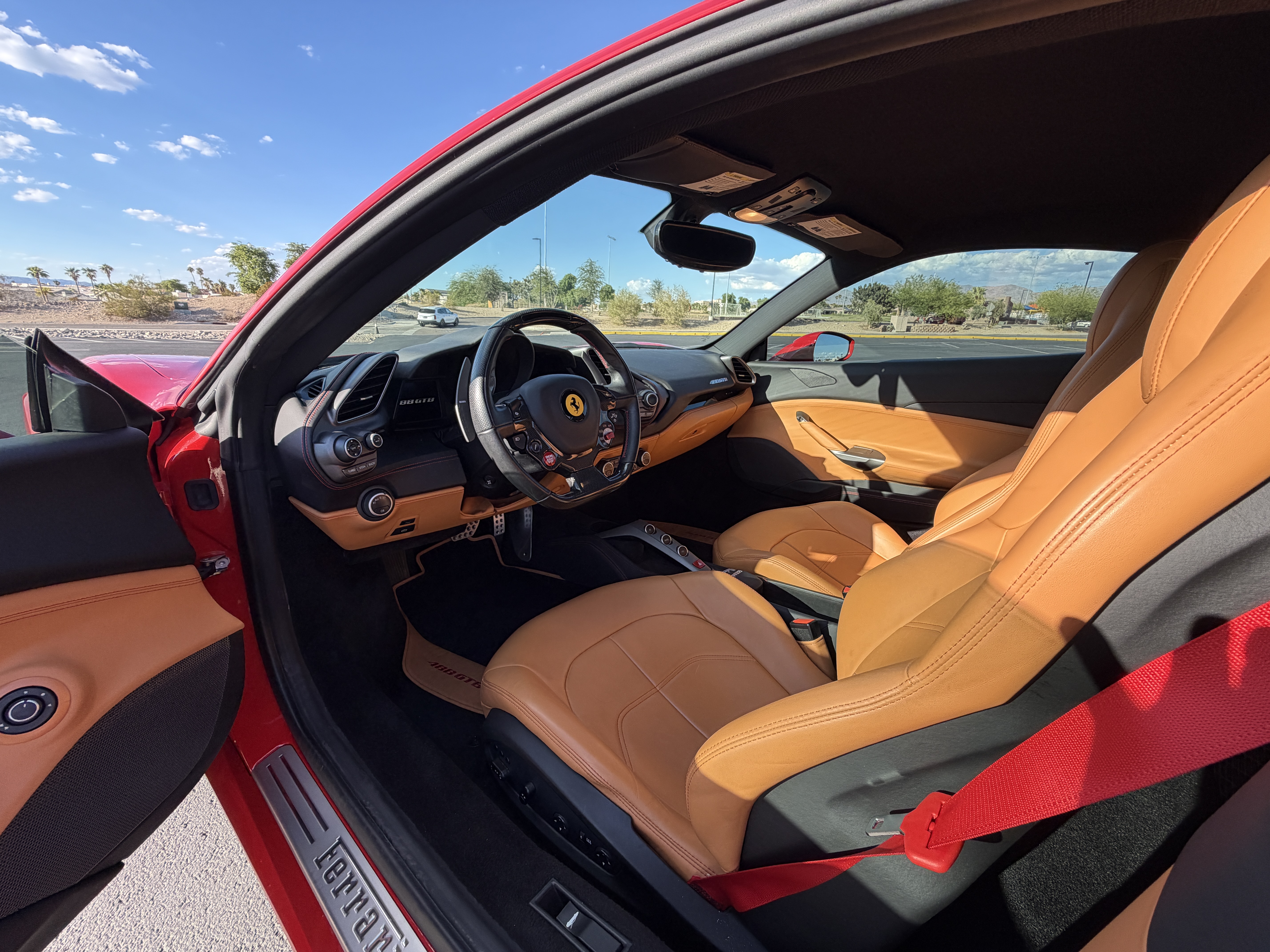 Used 2016 Ferrari 488 GTB RWD image 11
