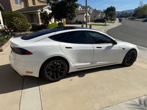 Used 2017 Tesla Model S 75 image 5