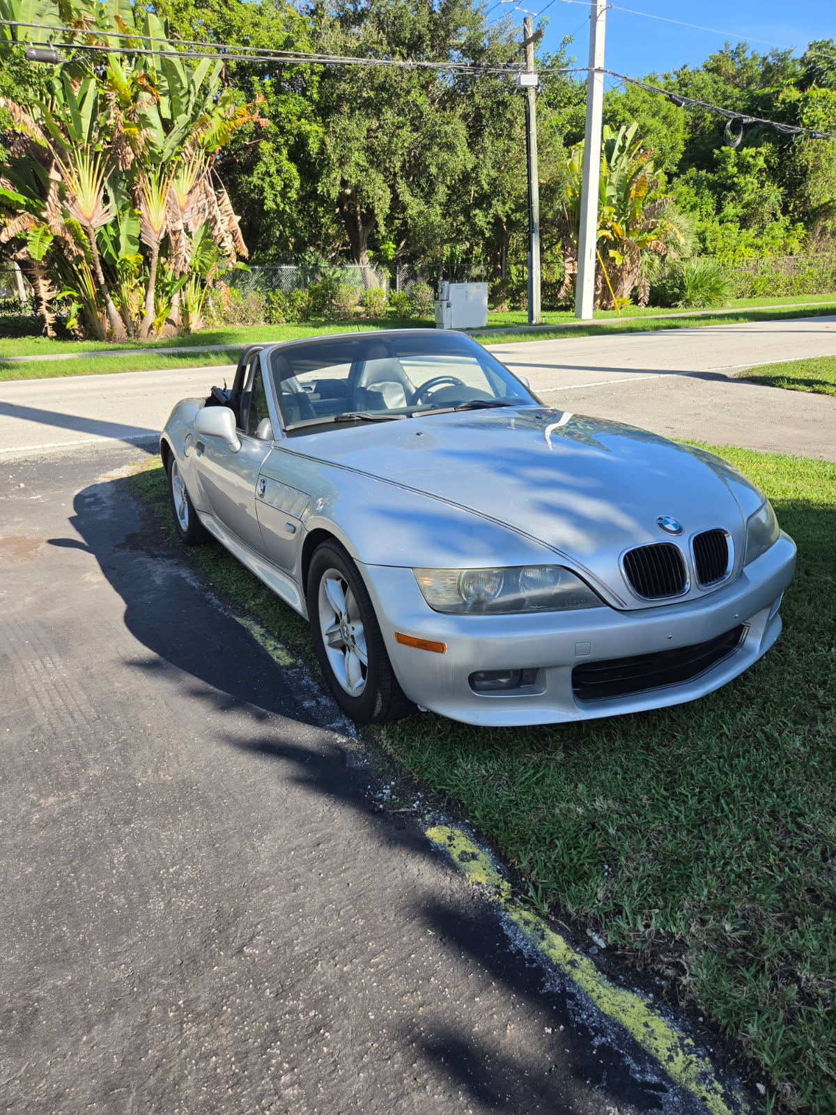 Used 2001 BMW Z3 2.5i RWD image 4