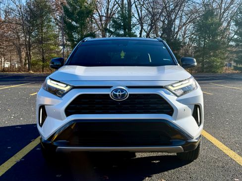 Used 2023 Toyota RAV4 XSE image 4