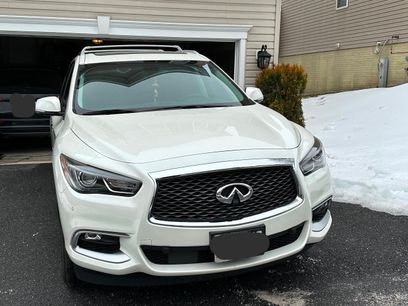 Used 2016 INFINITI QX60 AWD w/ Premium Plus Package