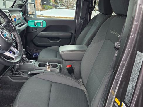 Used 2021 Jeep Wrangler Unlimited Sahara w/ Safety Group image 12