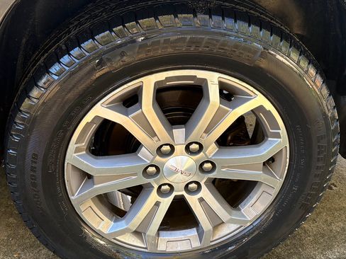 Used 2013 GMC Acadia SLT image 15