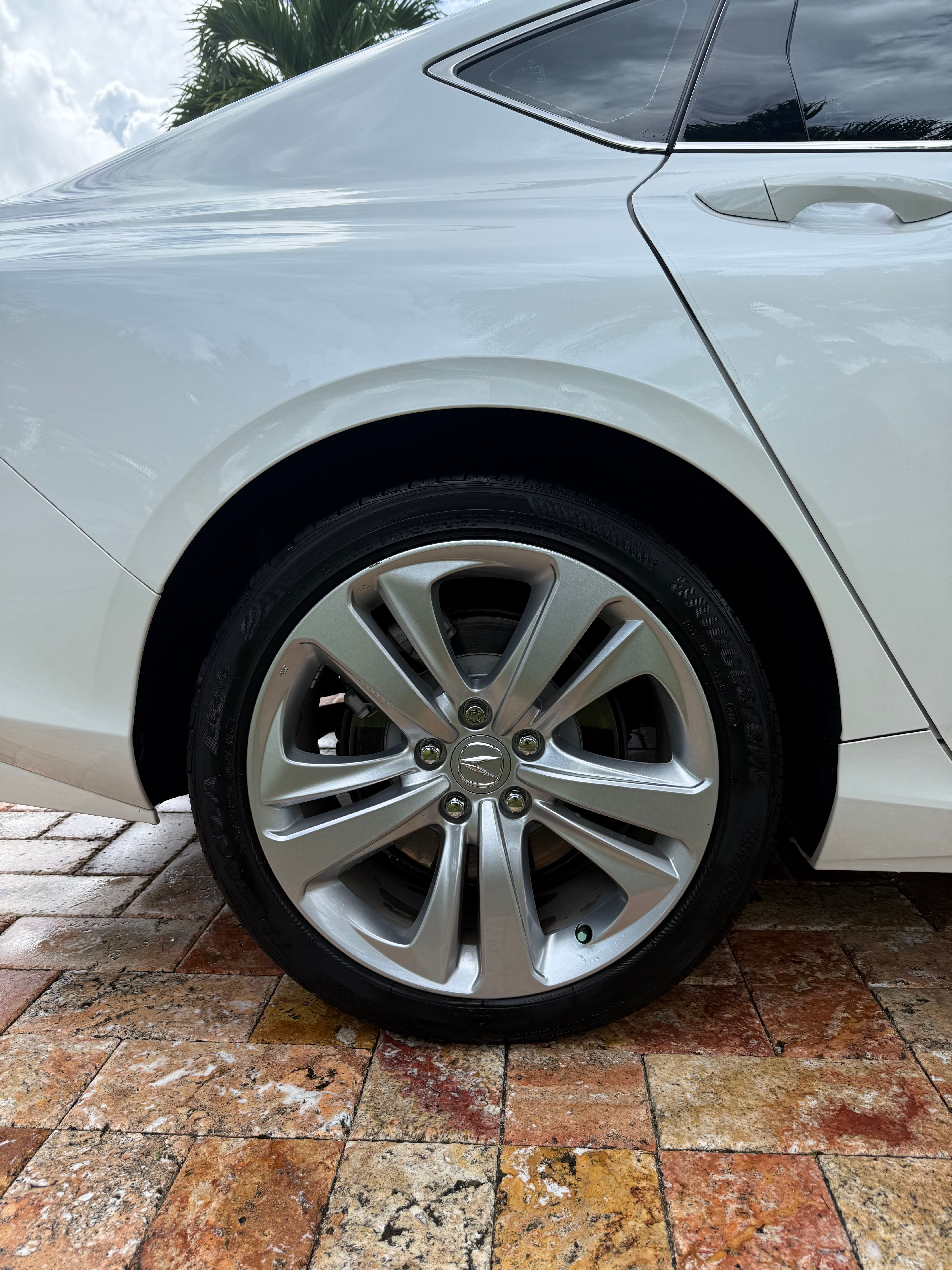 Used 2023 Acura TLX w/ Technology Package FWD image 11