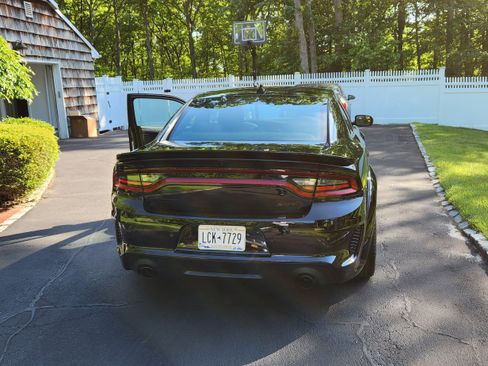 Used 2023 Dodge Charger SRT Hellcat w/ Harman/Kardon Audio Group image 5