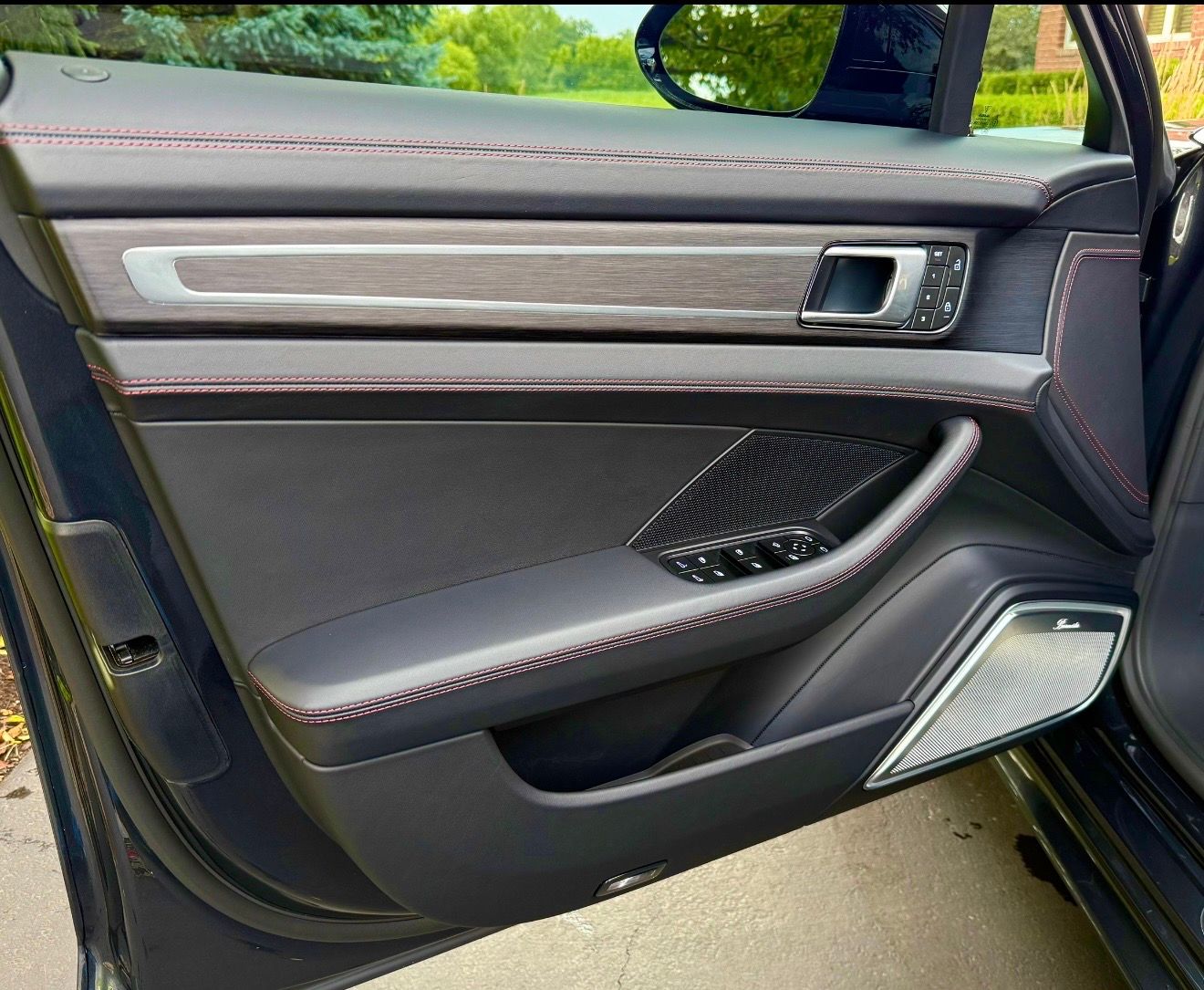Used 2023 Porsche Panamera Turbo S AWD/4WD image 25