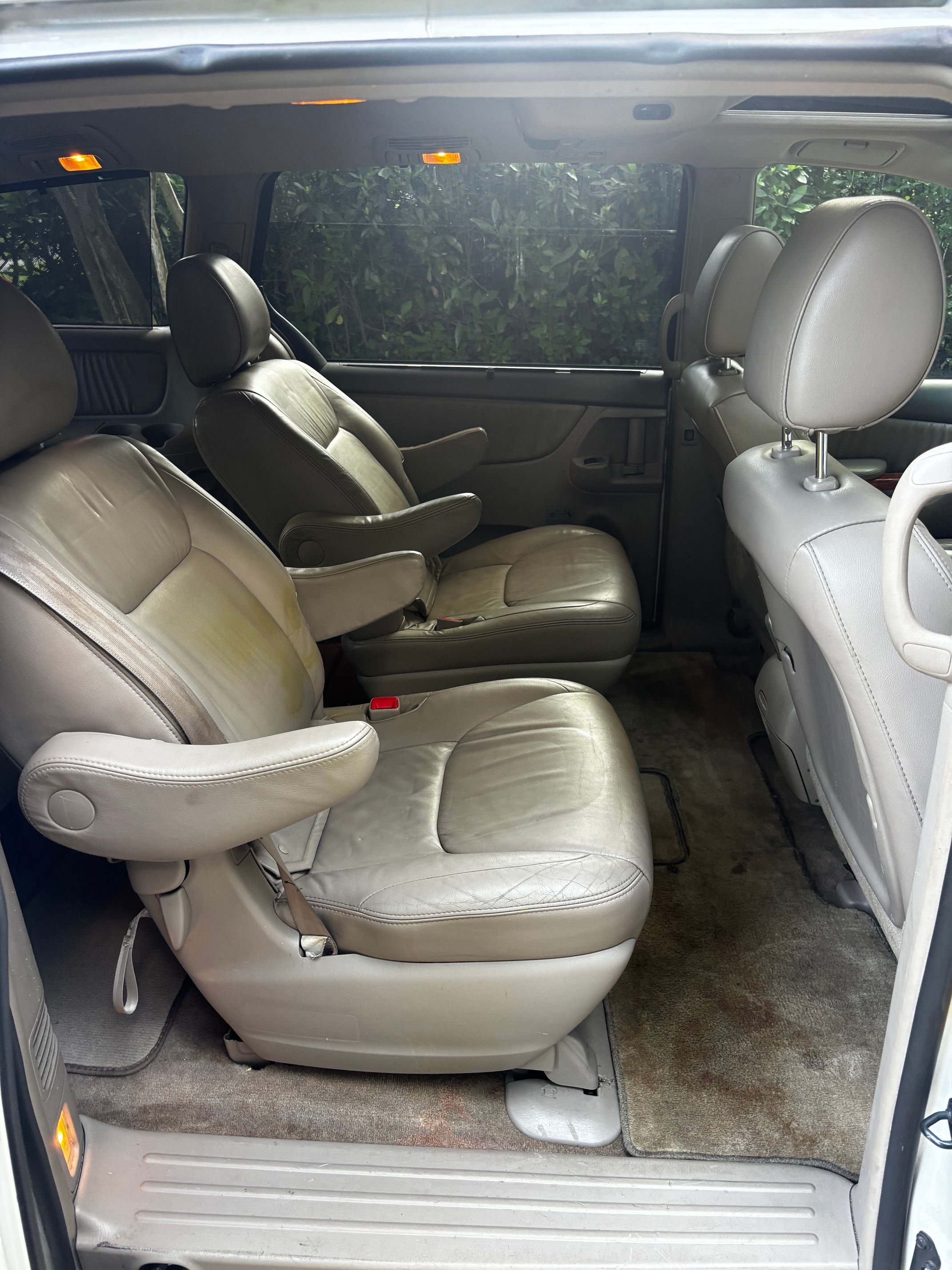 Used 2009 Toyota Sienna XLE w/ Towing Prep Pkg FWD image 14