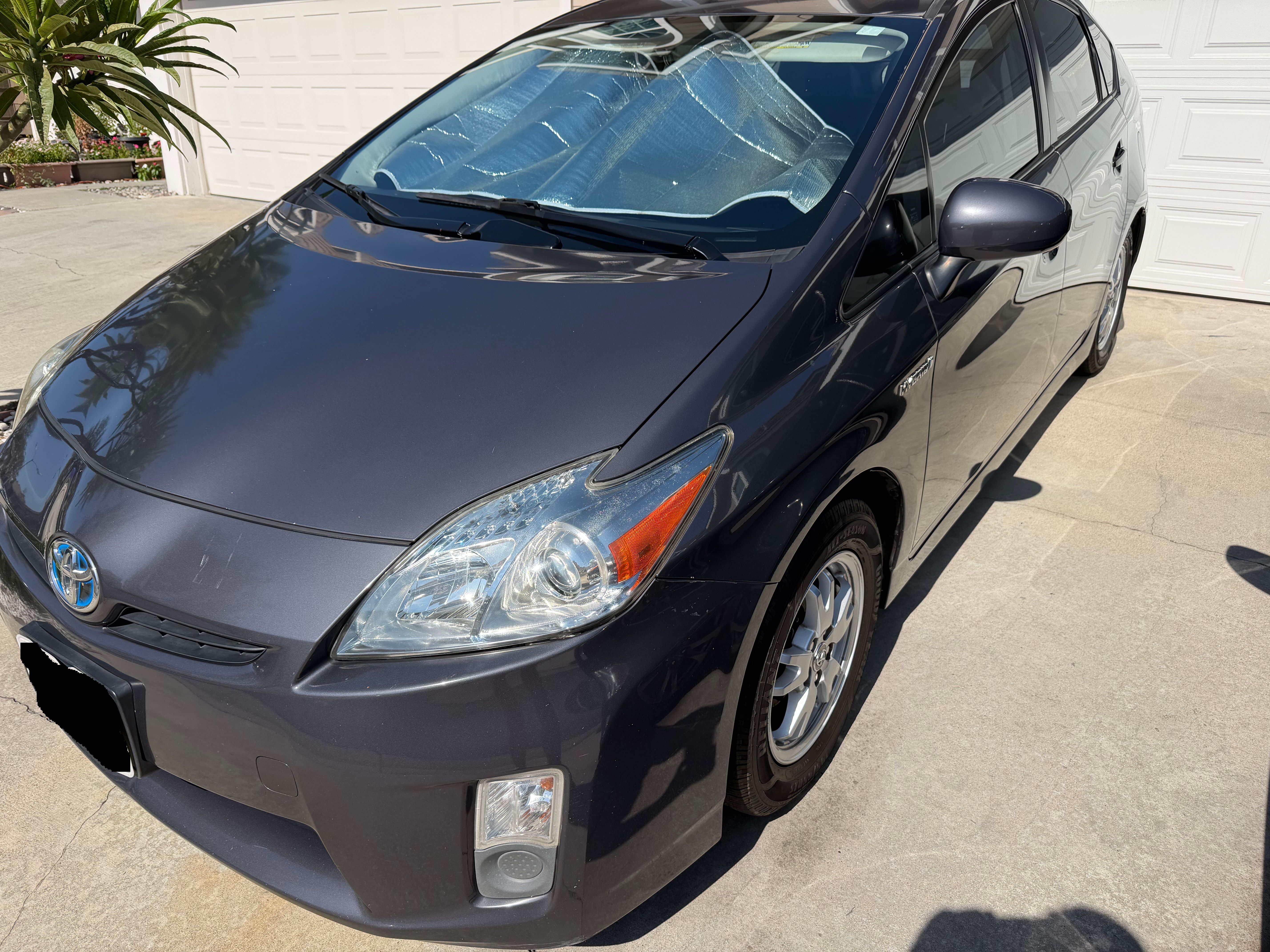 Used 2010 Toyota Prius FWD image 1