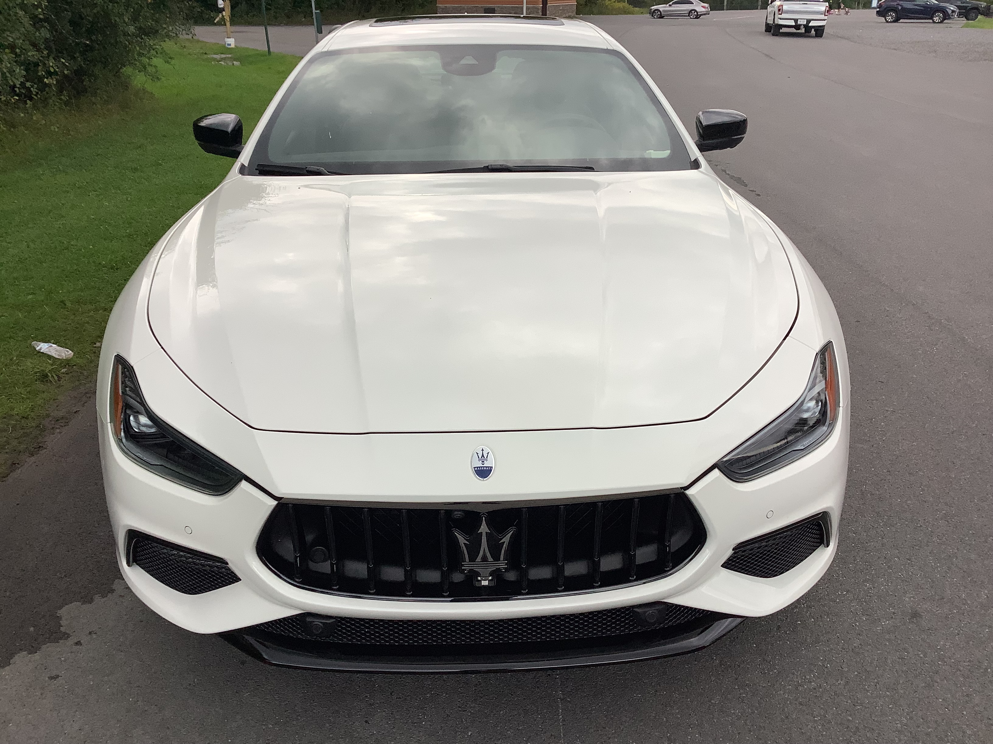 Used 2023 Maserati Ghibli Modena RWD image 2