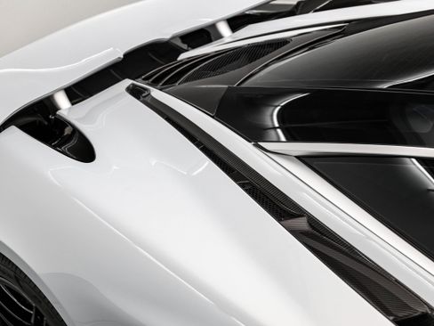 Used 2018 McLaren 720S Luxury RWD image 13