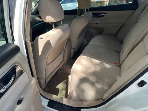 Used 2013 Nissan Altima 2.5 S FWD image 20