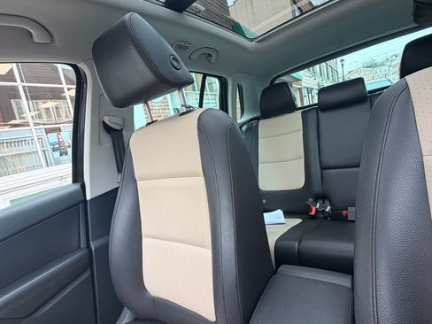 Used 2017 Volkswagen Tiguan Wolfsburg Edition AWD/4WD image 10