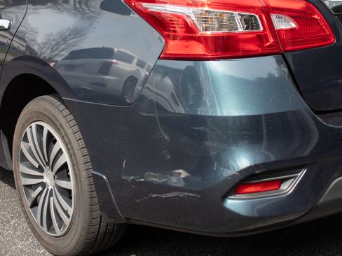 Used 2017 Nissan Sentra SV image 12