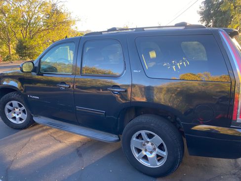 Used 2009 GMC Yukon SLT RWD image 4