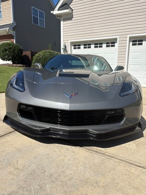 Used 2016 Chevrolet Corvette Stingray Coupe w/ 3LT Preferred Equipment Group RWD image 28