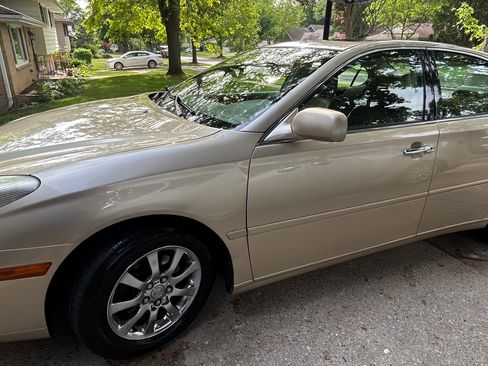 Used 2002 Lexus ES 330 FWD image 4