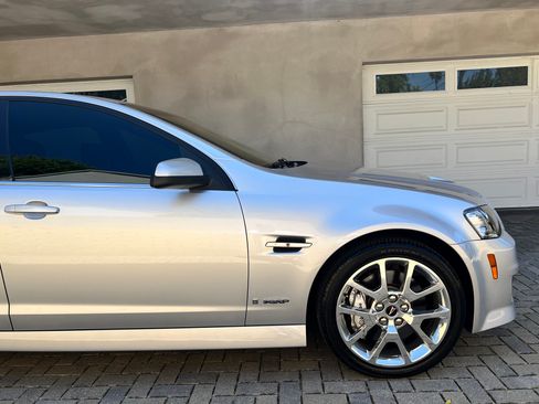 Used 2009 Pontiac G8 GXP image 5