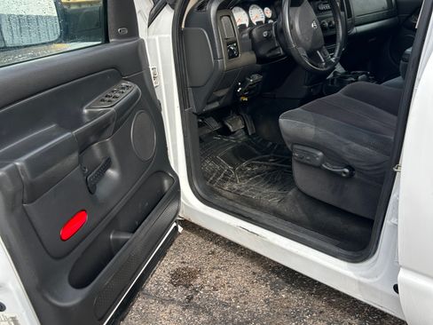 Used 2005 Dodge Ram 2500 Truck SLT w/ Quad Cab Big Horn Value Group image 9