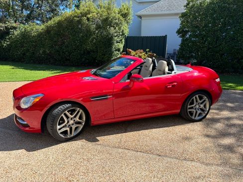 Used 2014 Mercedes-Benz SLK 250 image 6