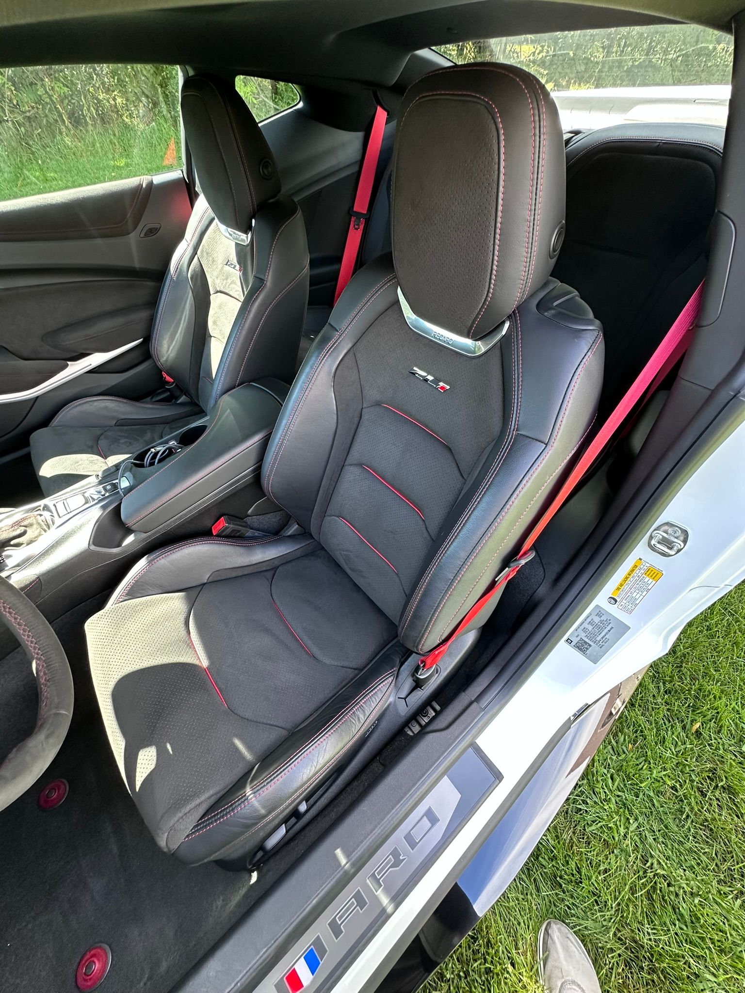 Used 2019 Chevrolet Camaro ZL1 RWD image 14