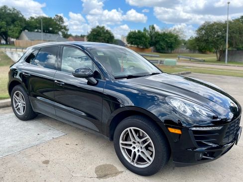 Used 2017 Porsche Macan image 1